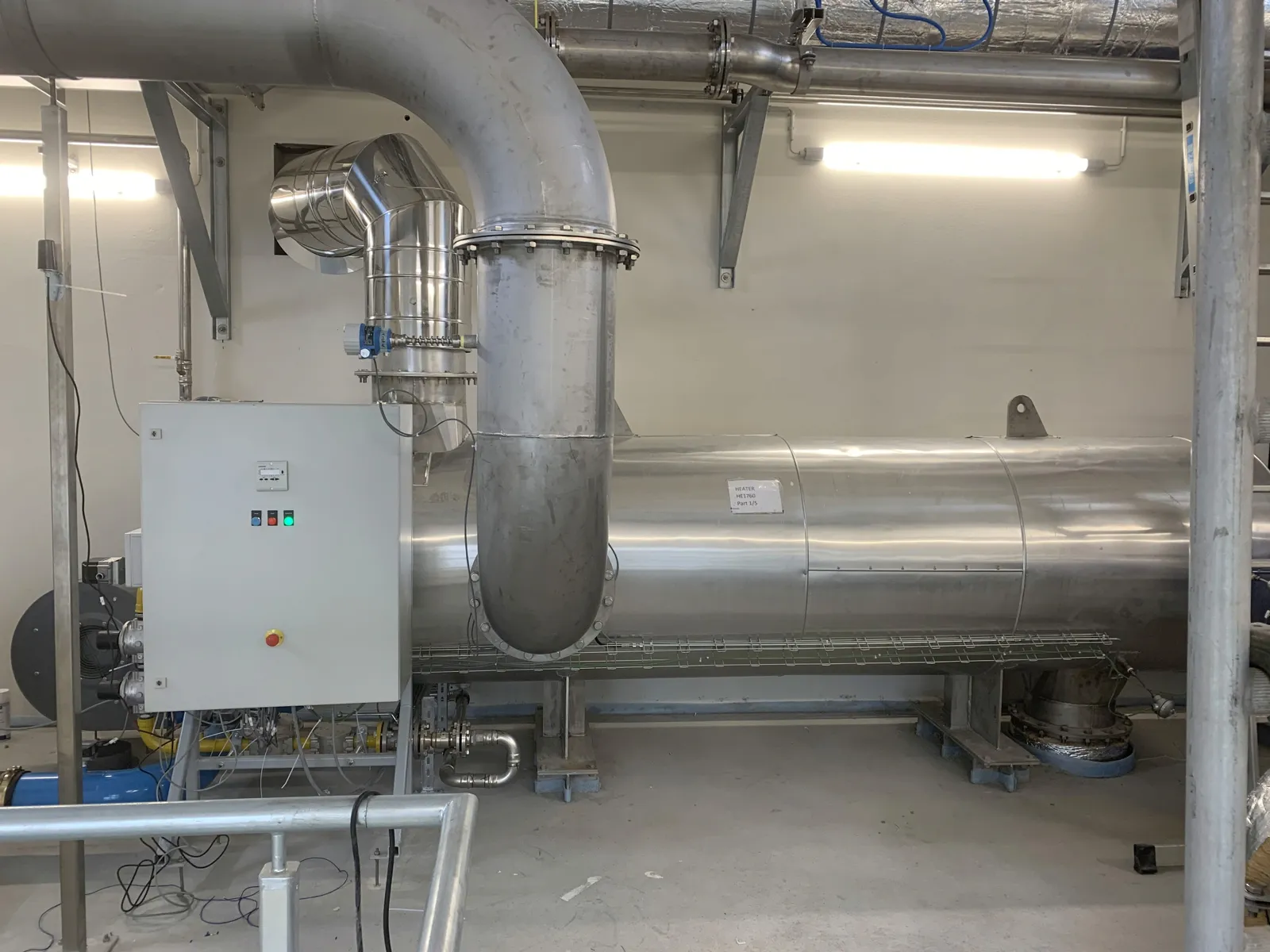 Indirect air heater for industrial drying